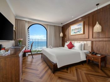 Golden Lotus Luxury Hotel Da Nang