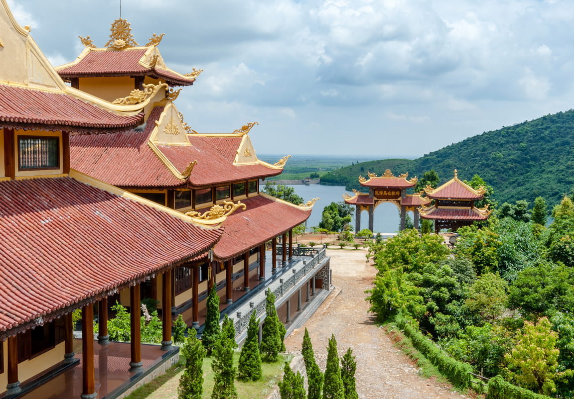 Tất Tần Tật Kinh Nghiệm Du Lịch Huế Tự Túc 2026: Đi Lại, Vui Chơi, Ăn Uống
