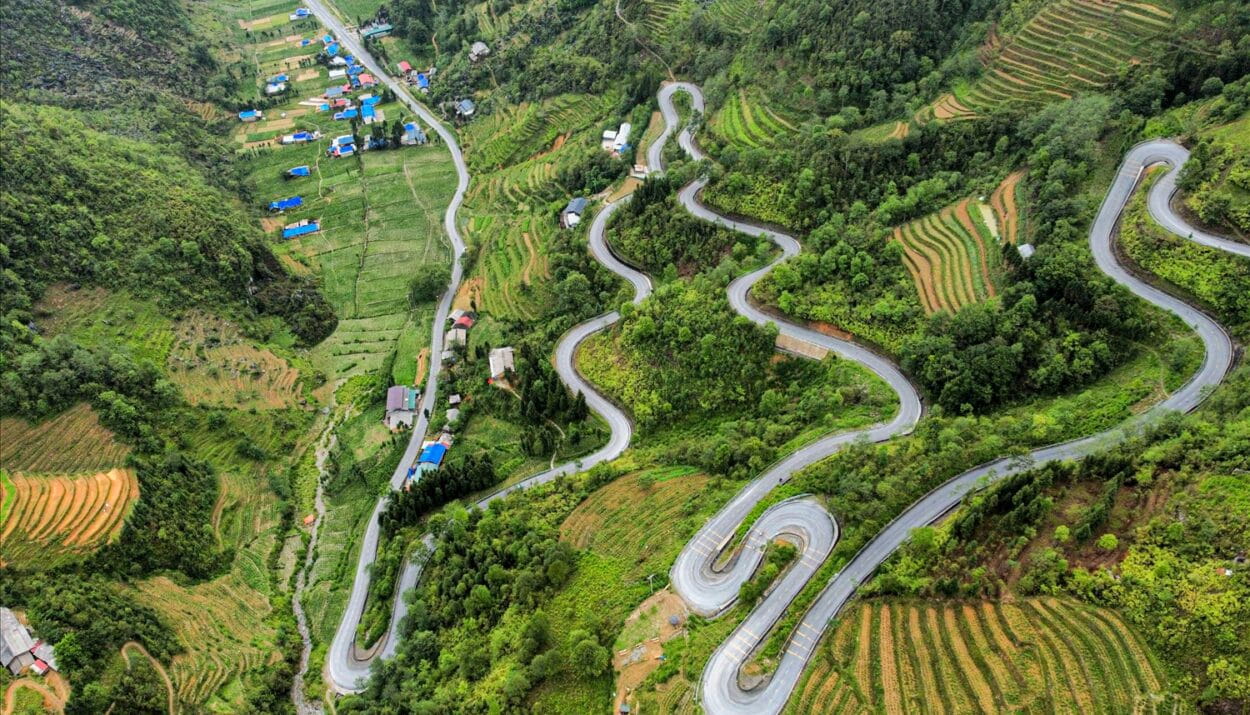 Cẩm Nang Du Lịch Bụi Cho Người Mới: Tự Do Trải Nghiệm Theo Cách Riêng Của Bạn