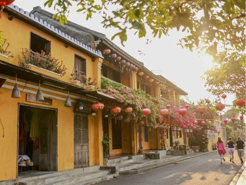 Cẩm Nang Lập Kế Hoạch Du Lịch Tự Túc Cho Người Đi Lần Đầu