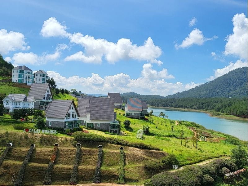 Cẩm Nang Lập Kế Hoạch Du Lịch Tự Túc Cho Người Đi Lần Đầu