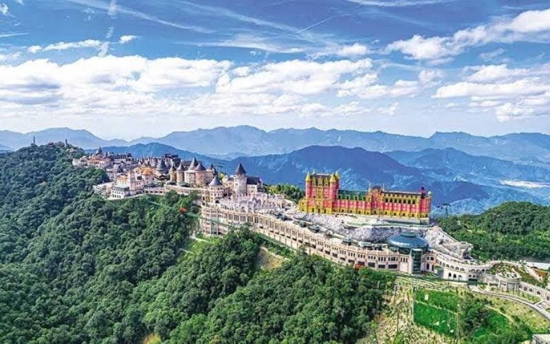 Bà Nà Hills Từ A Đến Z: Kinh Nghiệm Khám Phá Điểm Đến Hàng Đầu Đà Nẵng